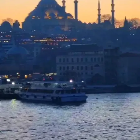 דירה 2 1 Salon In A Historical Building In The Heart Of Galata איסטמבול