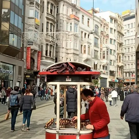 2 1 Salon In A Historical Building In The Heart Of Galata דירה איסטמבול