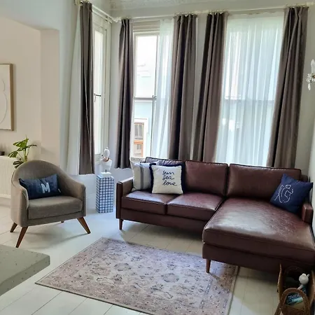 דירה 2 1 Salon In A Historical Building In The Heart Of Galata איסטמבול