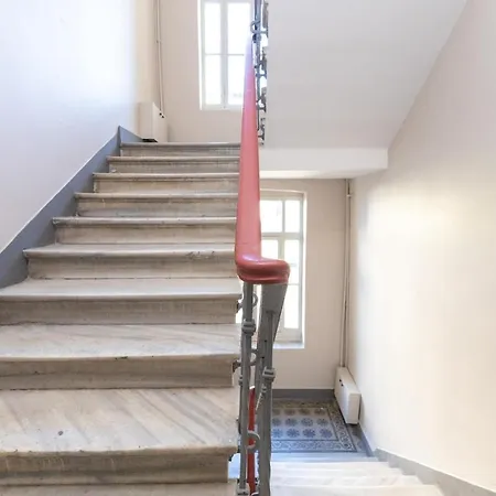2 1 Salon In A Historical Building In The Heart Of Galata דירה איסטמבול