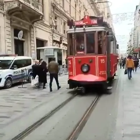 2 1 Salon In A Historical Building In The Heart Of Galata איסטמבול