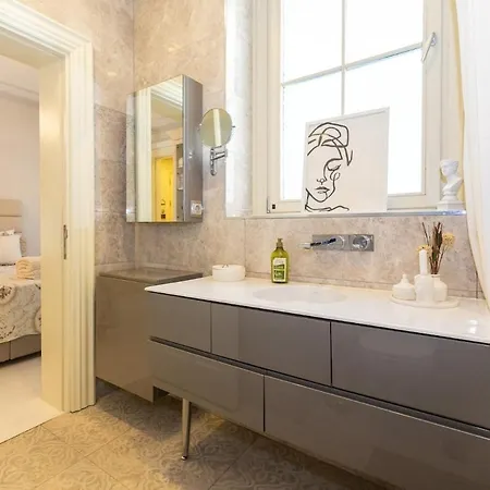 2 1 Salon In A Historical Building In The Heart Of Galata Apartment